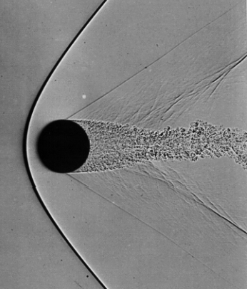 ondes de choc sur une sphère